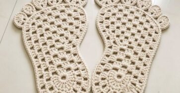 Crochet Foot Rug Pattern - Hand Crafted