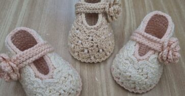 Crochet Lace Baby Booties (Size 9 cm / 1 to 3 Months) - Crochet and Knitting