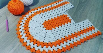 EASY CROCHET VASE FOOT CARPET – BATHROOM SET - Crochet and Knitting