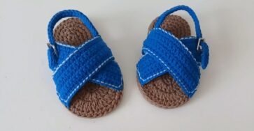 Stylish Crochet Baby Sandals: Video tutorial - Crochet and Knitting