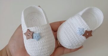 Super Easy Crochet espadrilles – baby-0 to 3 months - Crochet and Knitting